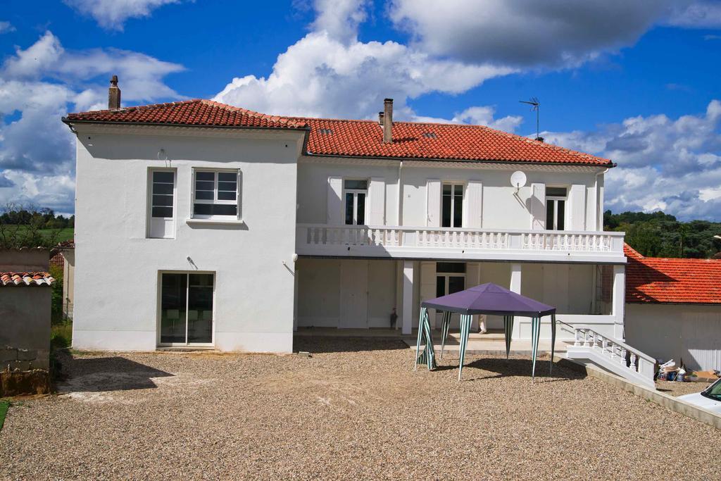 Moulin Des Tours Bed & Breakfast Barbaste Ngoại thất bức ảnh